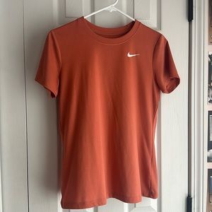 Nike dri-fit tee shirt barely worn